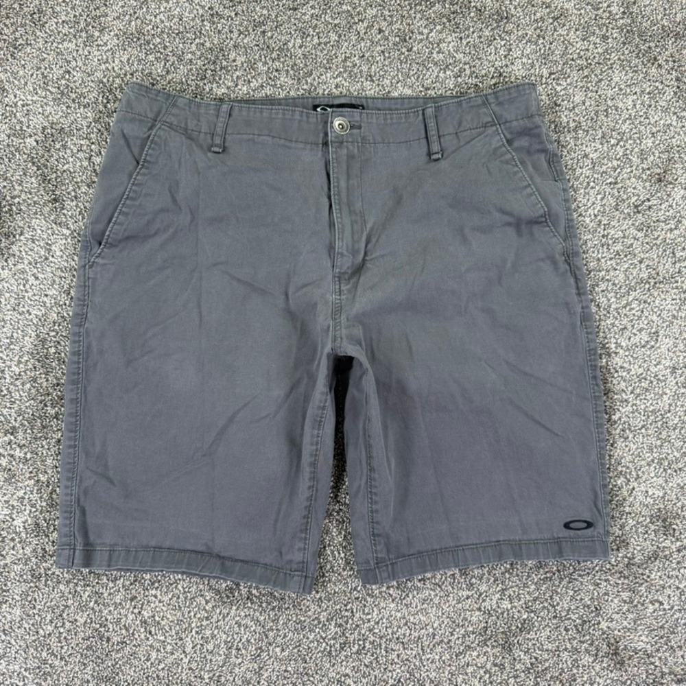 Oakley Regular Fit‎ Flat Front Shorts Mens 38 Charcoal Grey Casual Golf Outdoors